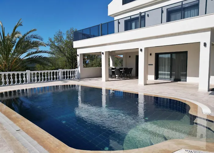 Villa White Deluxe Oeluedeniz