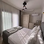White Deluxe ölüdeniz Villa *