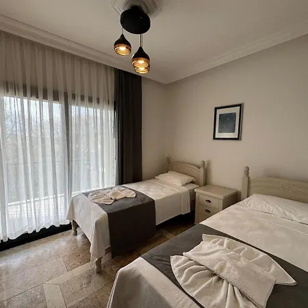 White Deluxe Oeluedeniz Villa