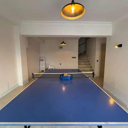 White Deluxe Oeluedeniz * فتحية