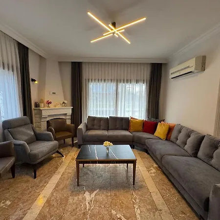 Villa White Deluxe