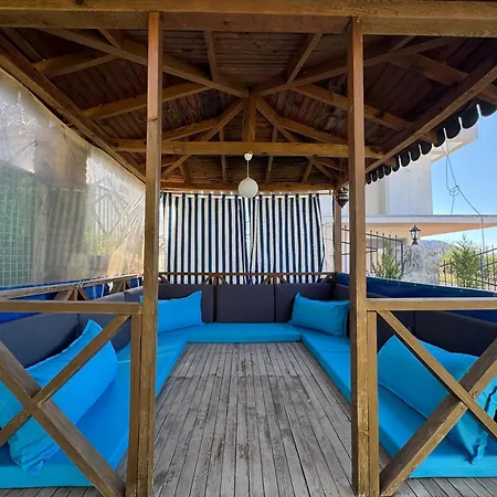 White Deluxe Oeluedeniz * فتحية