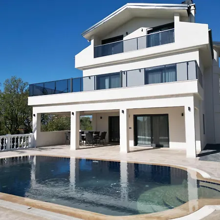 Villa White Deluxe Oeluedeniz *