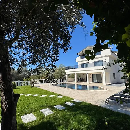 White Deluxe Villa