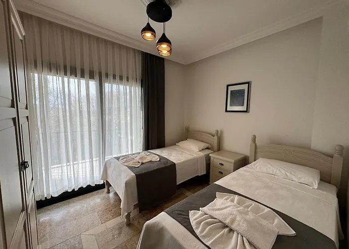 White Deluxe Oeluedeniz Villa